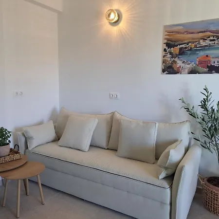 Alinthea 3, Leros * Alinda (Leros)