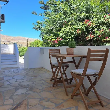 Alinthea 3, Leros Apartmán *
