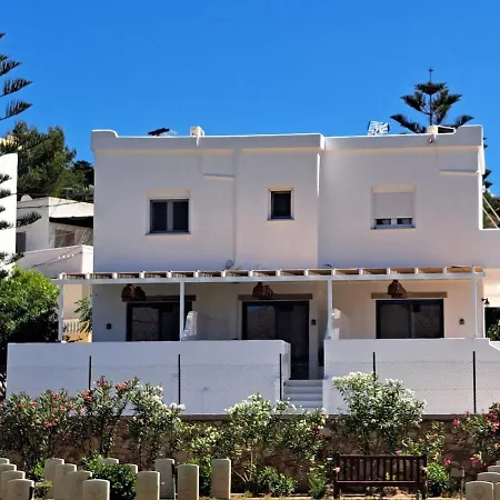 Alinthea 3, Leros Apartmán
